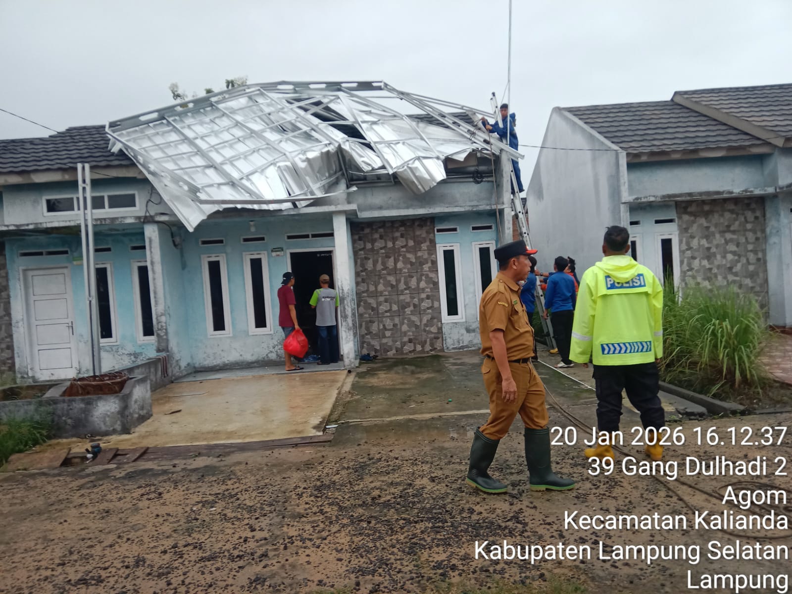 Angin Kencang Rusak 7 Rumah di Kalianda